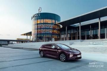 高合HiPhiX继续稳居50万以上豪华纯电市场第一梯队